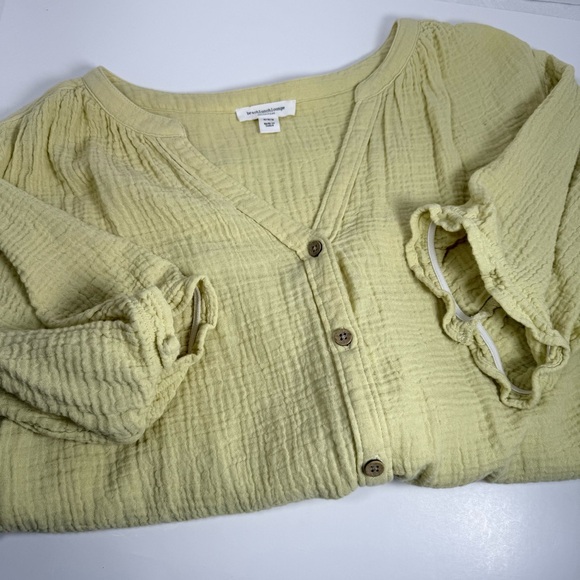 Beachlunchloung Yellow gauze Button-Down Shirt - Picture 3 of 6